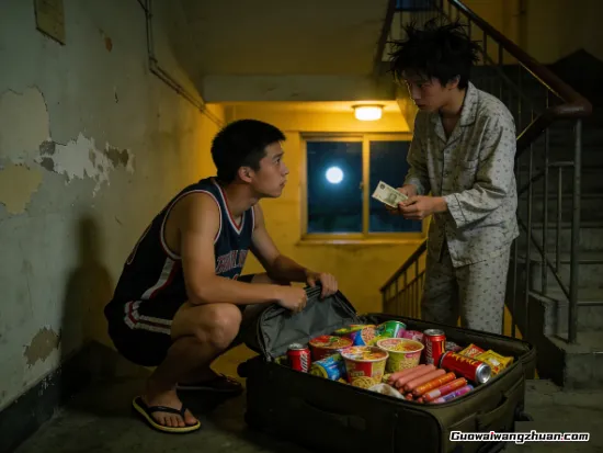 那个在宿舍楼卖泡面月入两千的传说，以及我们荒废又热血的青春生意经