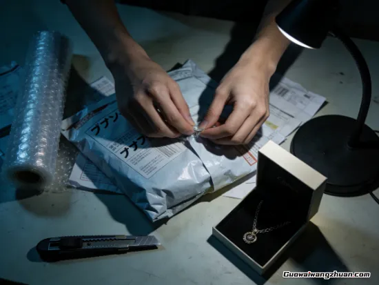 煤炉Mercari上那些心照不宣的游戏，与看不见的角落